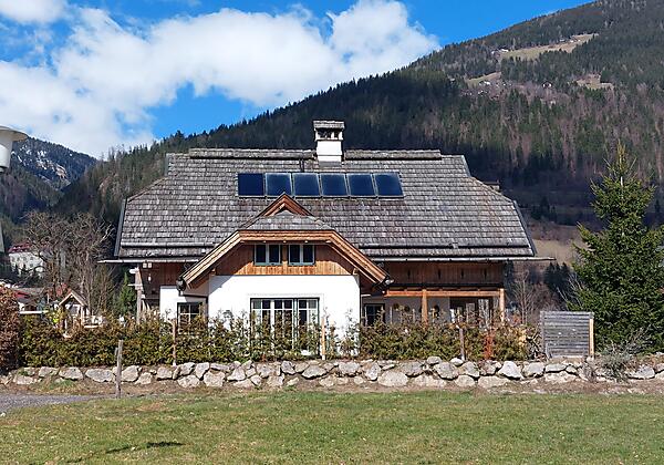 Seitenansicht des Hauses