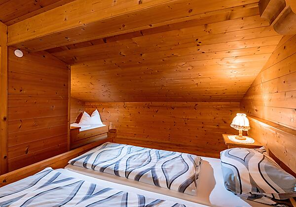 Haus Fröschl, Kirchdorf, Schlazimmer 1