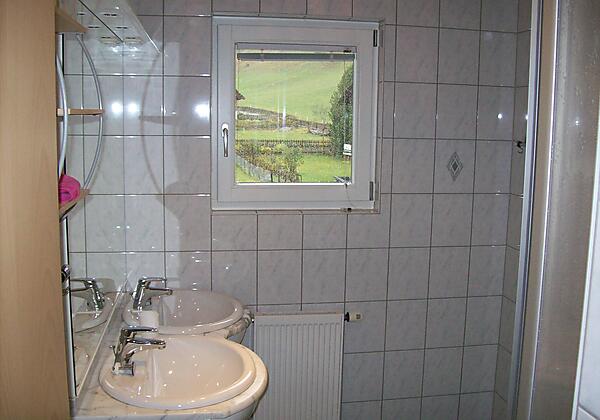 Badezimmer Wohnung 1