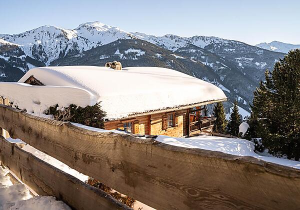 Haus Winter Schneebedeckt