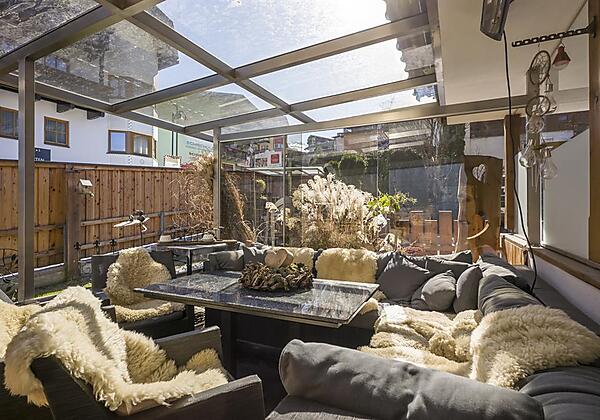 Lounge mit Garten Bergfahrt