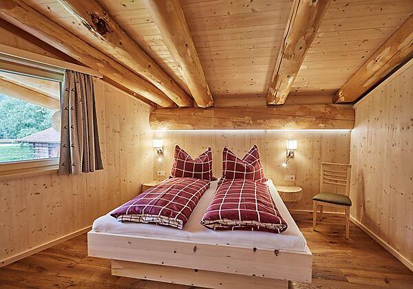 Dreibettzimmer + Bad (Nord oben)