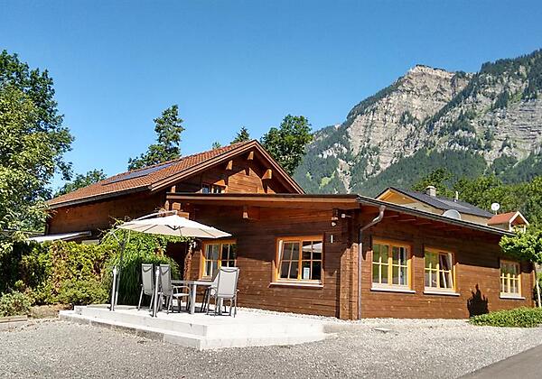 Aussenansicht mit Panorama