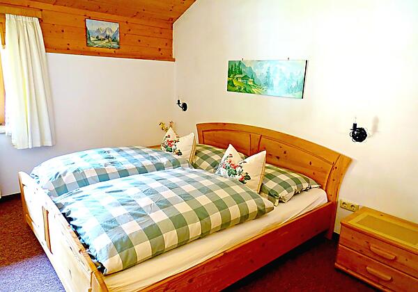 Aberg bedroom KIng size bed