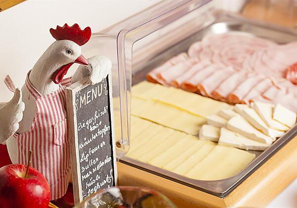 Schottenhof Frühstücksbuffet Wurst und Käse
