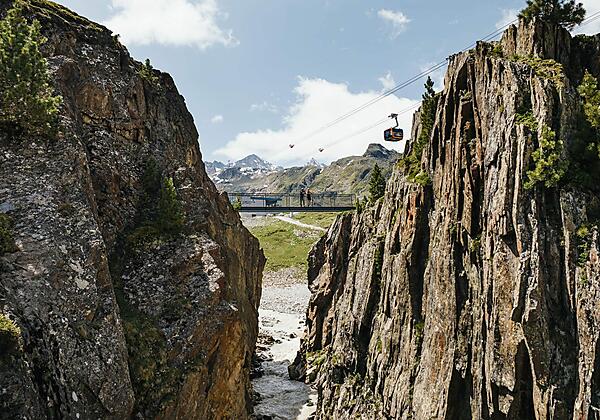 Stubaier Gletscher Brücke