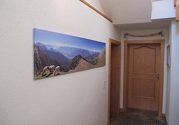 Eingang links Erdgeschoß