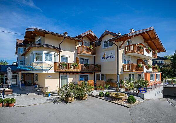 Haupteingang/Zufahrt/Tiefgarage