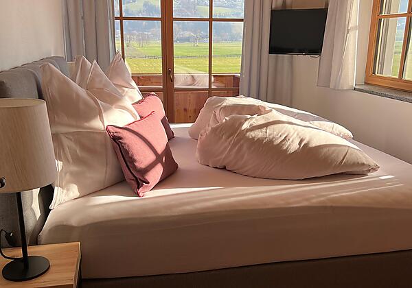 Zillertal-Landhaus Franz-Dachgeschoss-Schlafzimmer