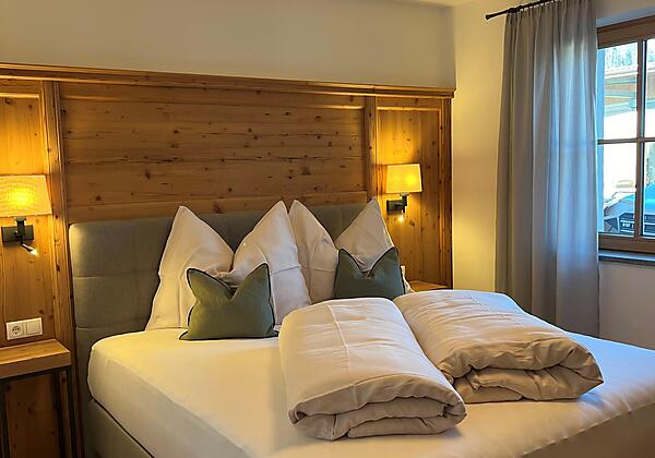 Zillertal-Landhaus Franz-Erdgeschoss-Schlafzimmer