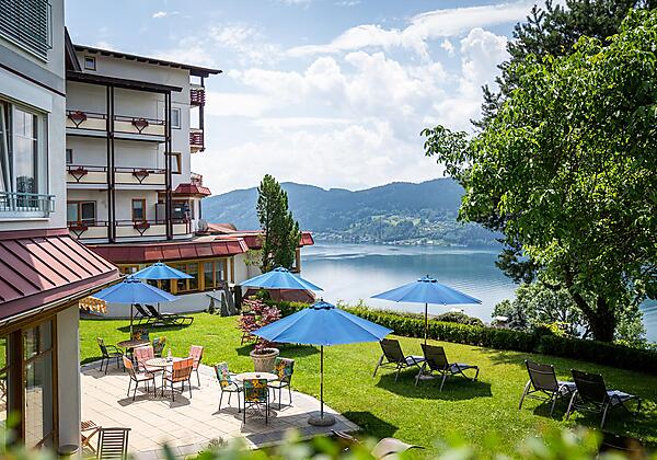 Liegewiese - Hotel Alexanderhof