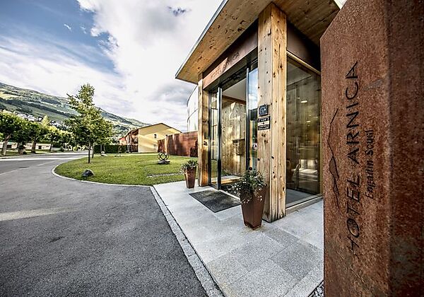 Hotel Arnica Scuol - adults only