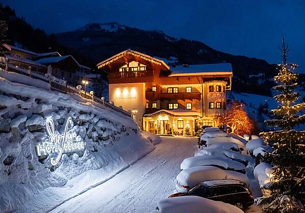 Nachtansicht Hotel Dorfer