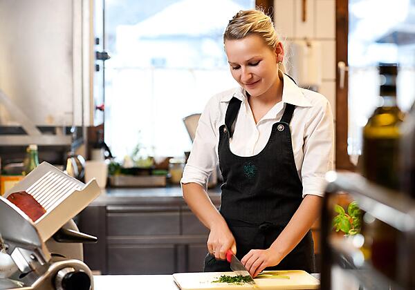 Diplom Diätköchin Anna  Eschenhof Stubai Tirol