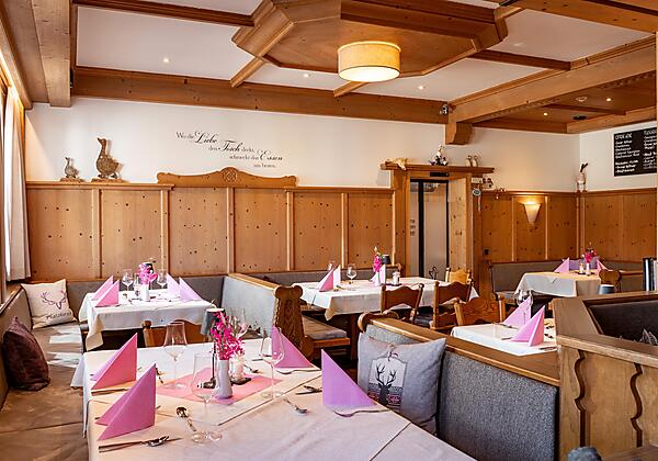 Hotel_Gaensleit_Gaensleit_23_Soell_07_2025_Stube_1