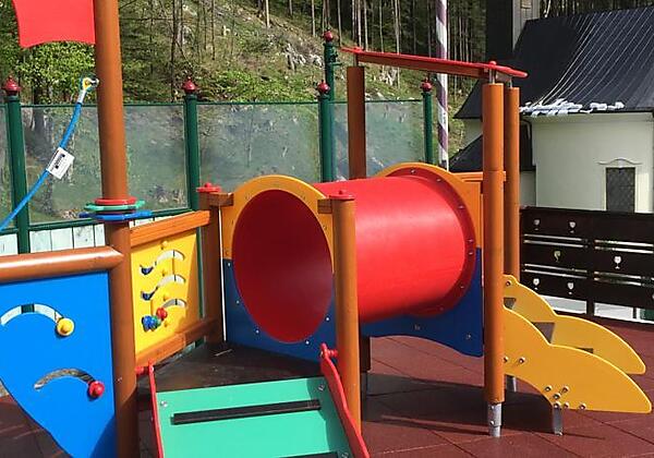 neuer Kinderspielplatz