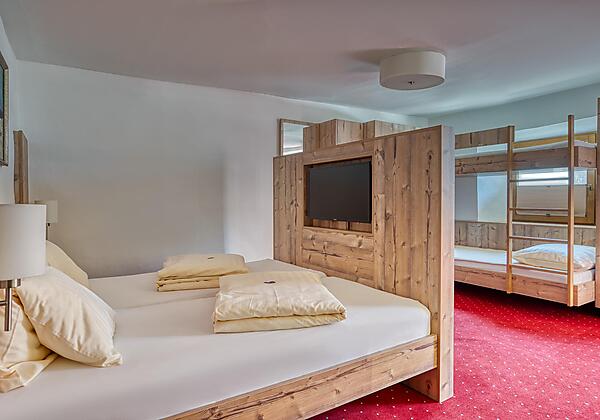 20250503 DZ Jäger (max. 4) 1