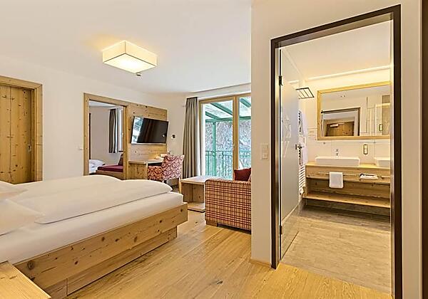 Familienstudio-Kristall-superior-mit-Badezimmer