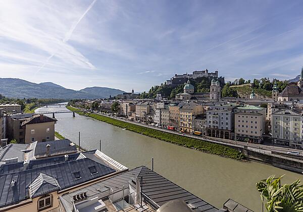 Hotel Stein_Aussicht auf die Stadt1_by-Michael-Gro