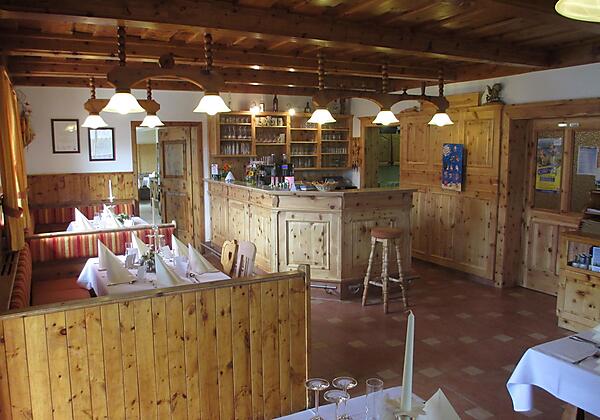 Hotel Stoichart - Gaststube in Zirbenholz