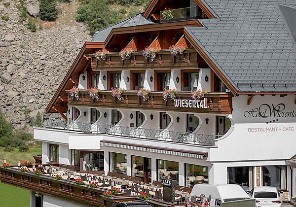 Aussenansicht Sommer