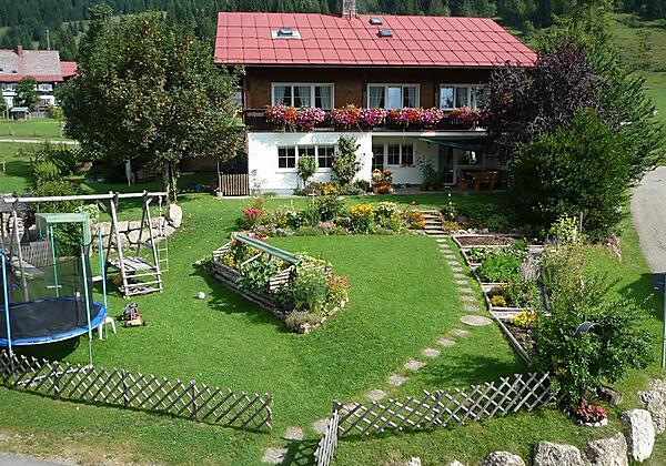 Jagdhaus Hiemer mit großem Garten