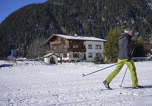 Langlaufloipe- direkt vor unserer Haustüre