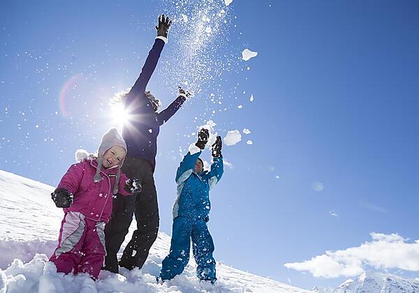 Schnee, Schnee, Schnee und viel, viel Sonne