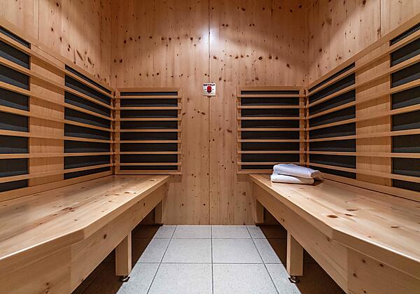 infrarotkabine-innen-jufa-hotel-hochrindl