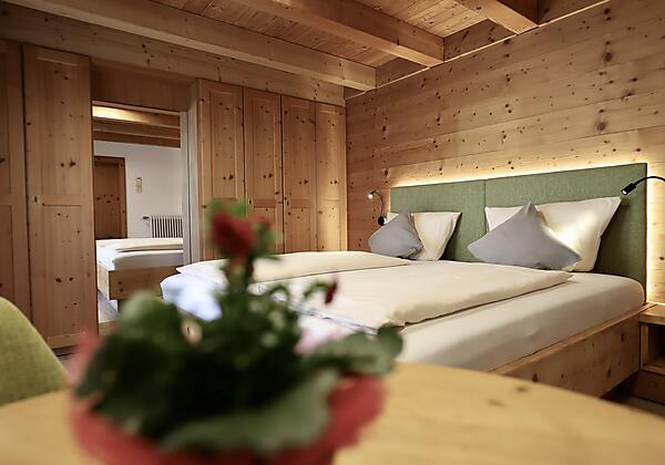 Zimmer 10_12 Hotel Kaisers 5