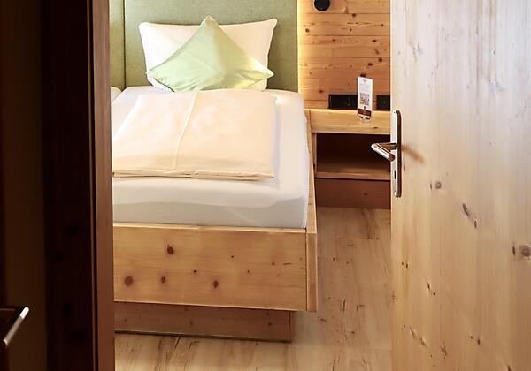 Zimmer 10_12 Hotel Kaisers 16