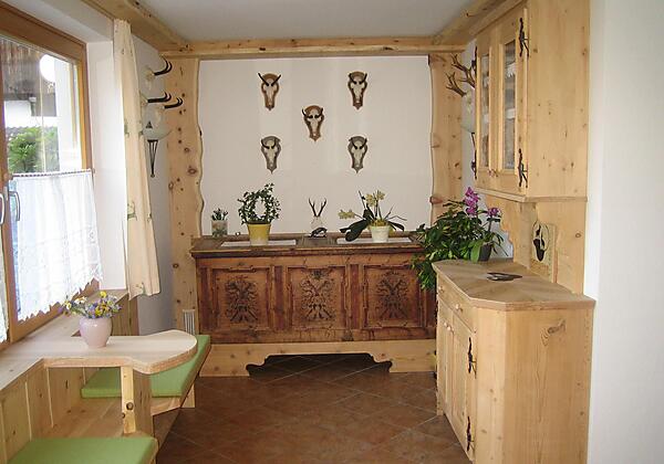 Im Zirbenstüberl gibt´s das Willkommen Schnapsl