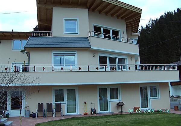 Hausbild Gartenseite