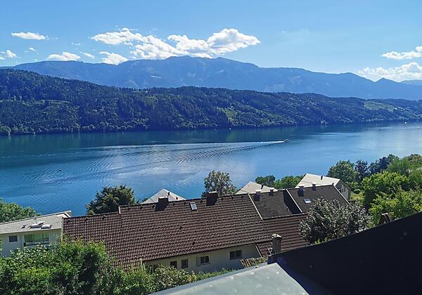 Seeblick vom Fenster aus