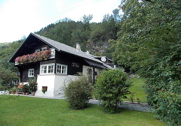 Hausansicht Sommer