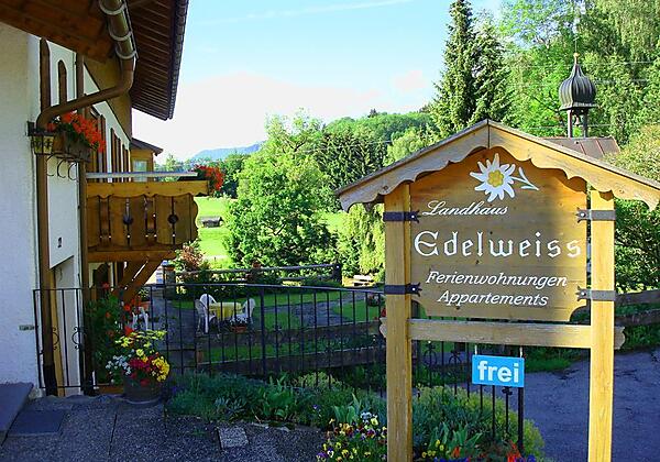 Herzlich Willkommen!