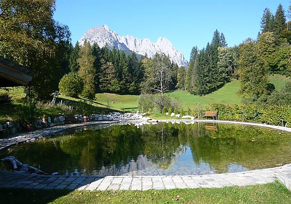 Landhaus Huber, Naturschwimmteich