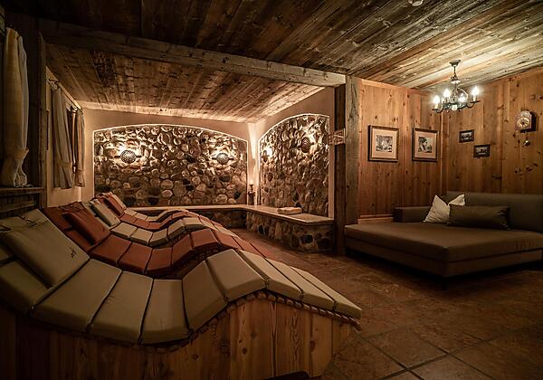 reell-kommunikationsdesign_FÖHRENHOF-RUHERAUM-01