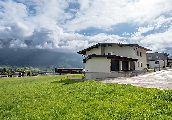 Lodge_Schoenfeld_Zufahrt zur Lodge