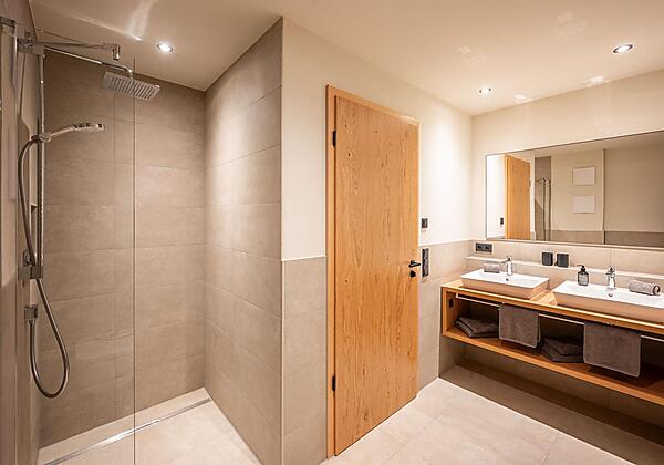 250923_Maisel_Paula-1341-HDR-websize