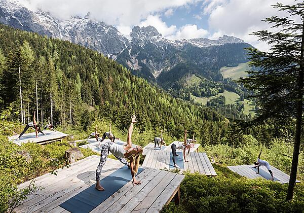 priesteregg-yoga-9331