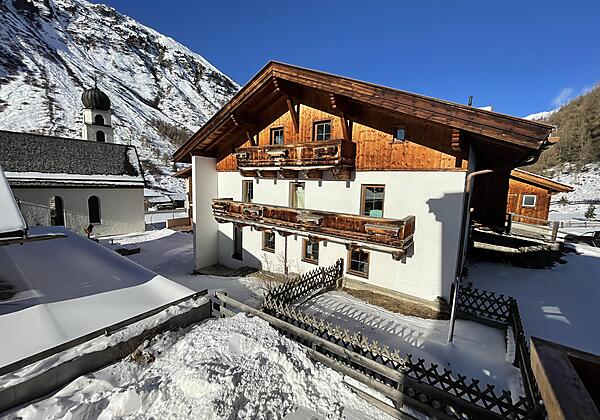 Mountain Lodge Obergurgl ski in&out