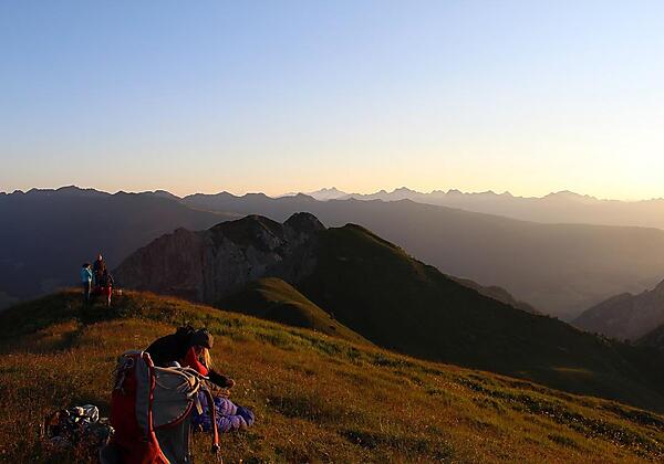 Sonnenaufgang am Golzentipp - Blickrichtung Großgl