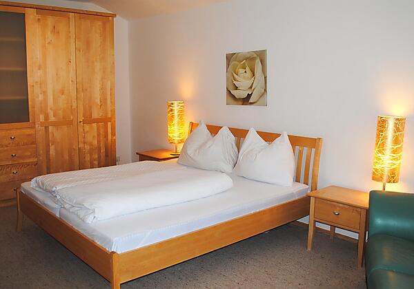 68-Rose Schlafzimmer 9