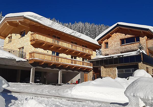 Aussenansicht Pirvat und Betrieb