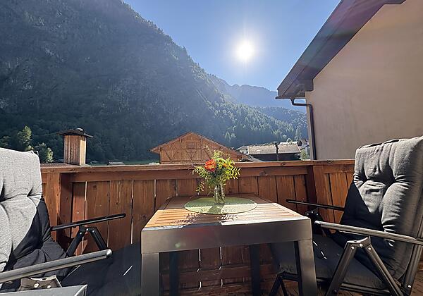 Balkon mit Morgensonne