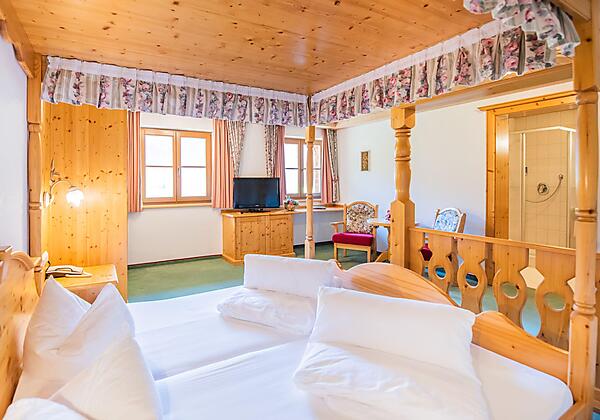 Hotel Winklerhof,Holzgau,Bergblick