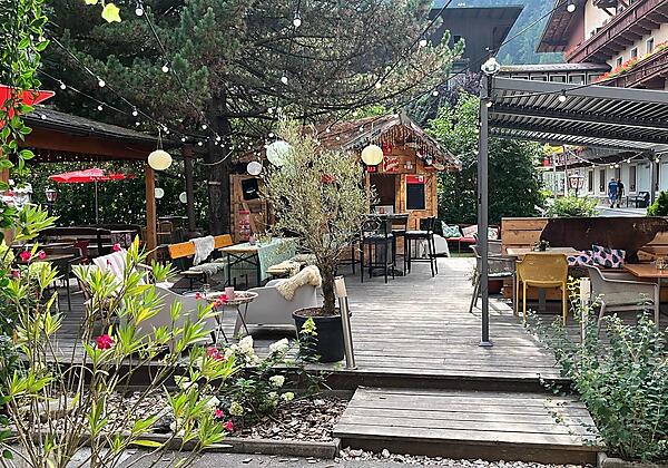 E71416E6-AA8D-413E-9E1E-3E4893166D4C