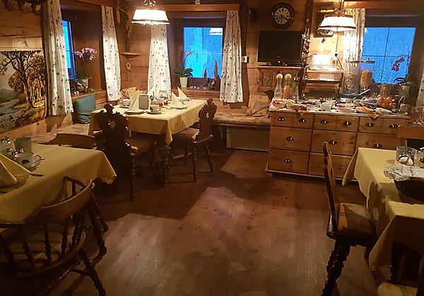 Unsere schöne alte Stube und Frühstücksraum