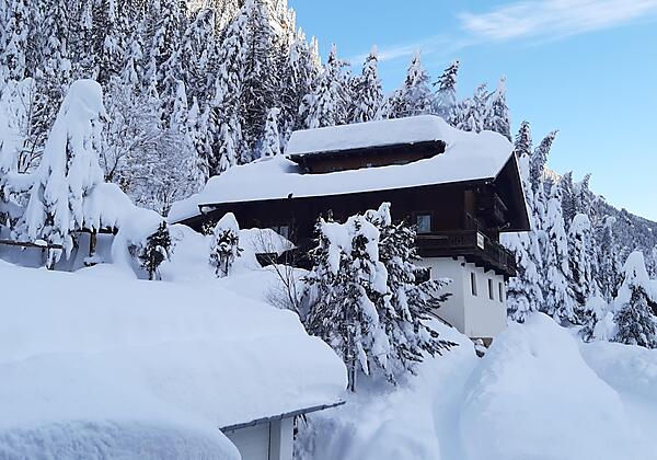 Unser Haus im Winter